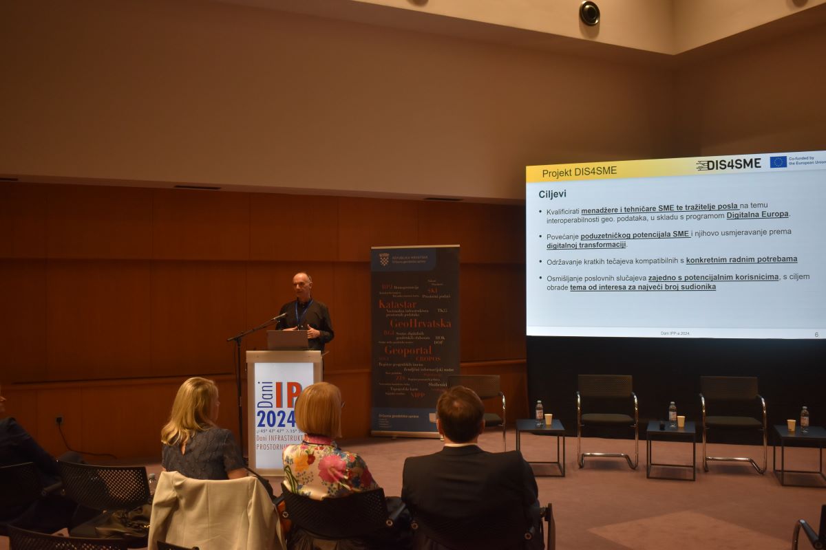 The picture shows the presentation of Matijević H., Cetl V., Kranjčić N.: Improving work skills to better master the challenges of digital transformation - DIS4SME Project